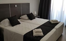 Les Palmiers Petrou Apartments